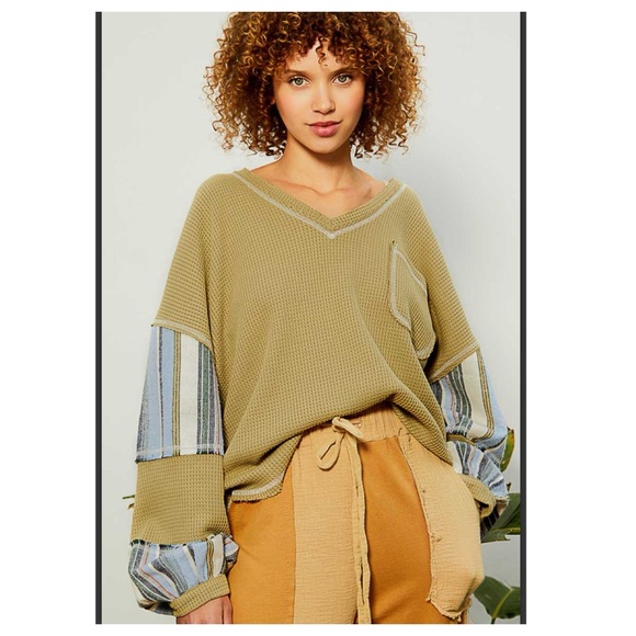 $38 start 238 ❤️POL V neck contrast stripe thermal top - Picture 4 of 5